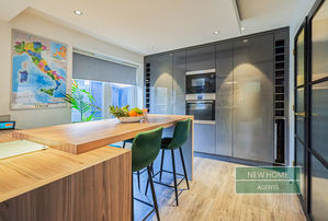 Photo 16- click for photo gallery